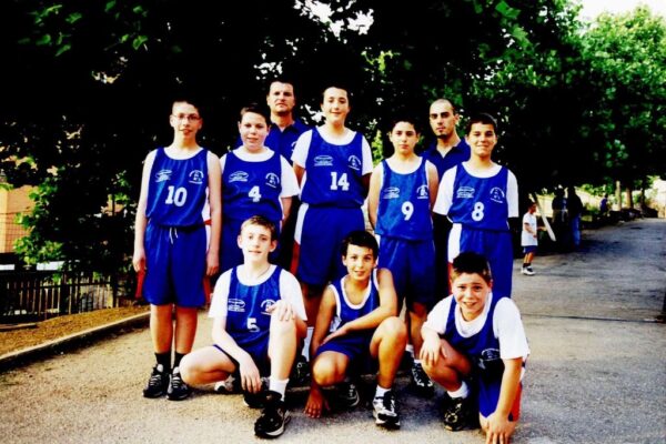 ucb-2000-04